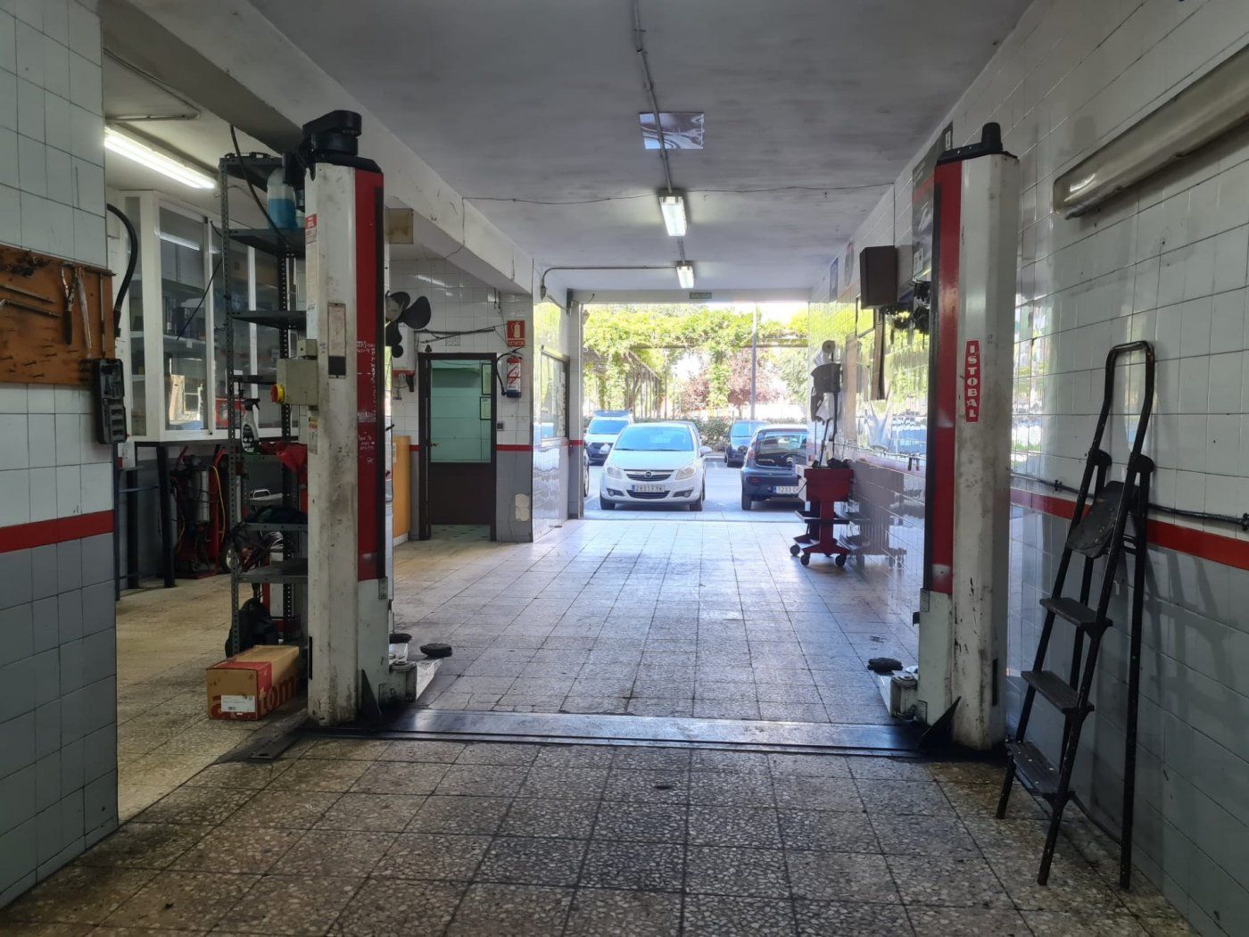 Parking de Local en venta en Móstoles con Aire acondicionado y Amueblado