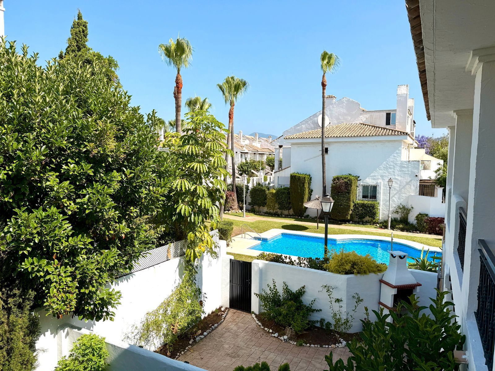 Jardí de Casa o xalet en venda en Marbella amb Traster, Moblat i Piscina comunitària