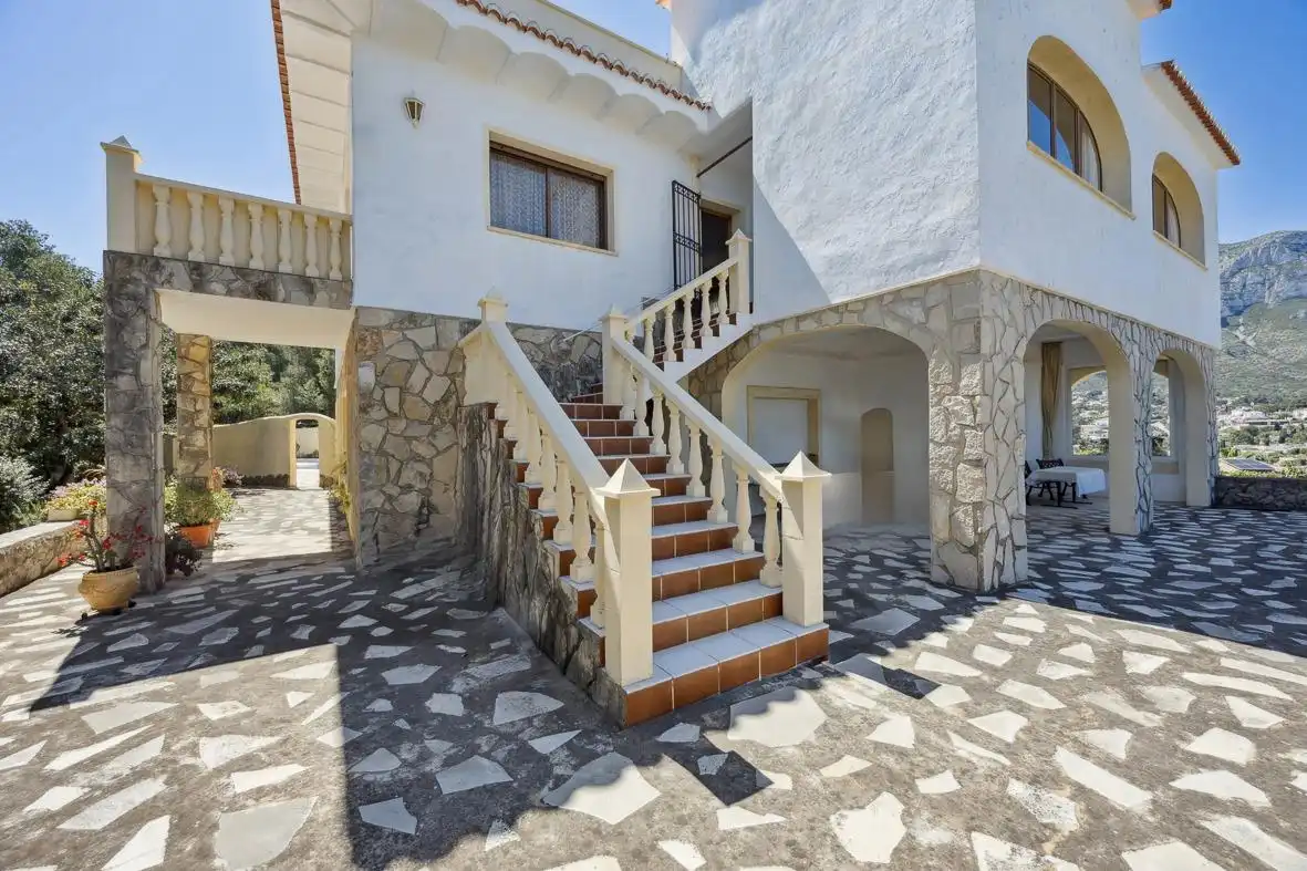 Villa con piscina in vendita a El Montgó, imagen 4