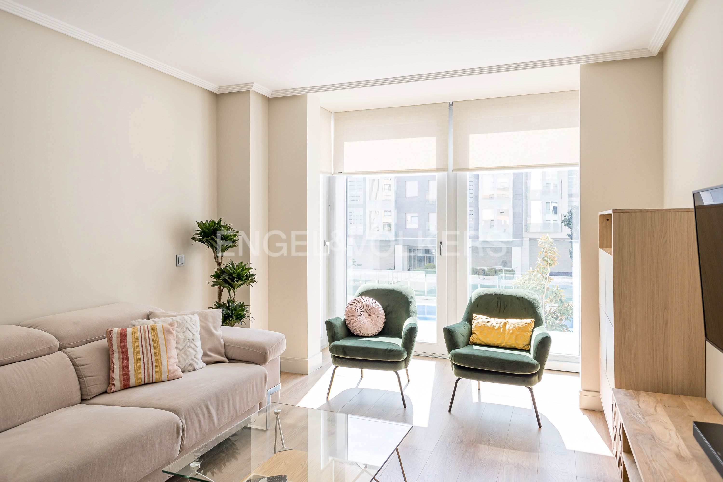 Sala d'estar de Apartament en venda en  Madrid Capital amb Aire condicionat, Calefacció i Traster