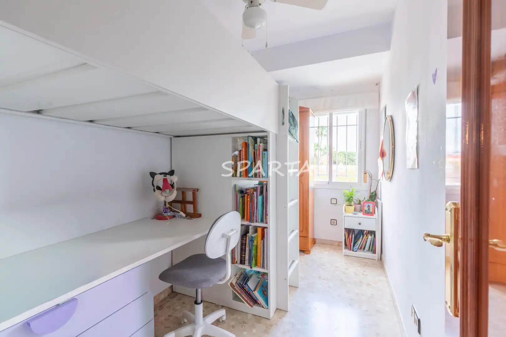 Piso en venta en Castilleja de la Cuesta con Aire acondicionado, Horno y Microondas