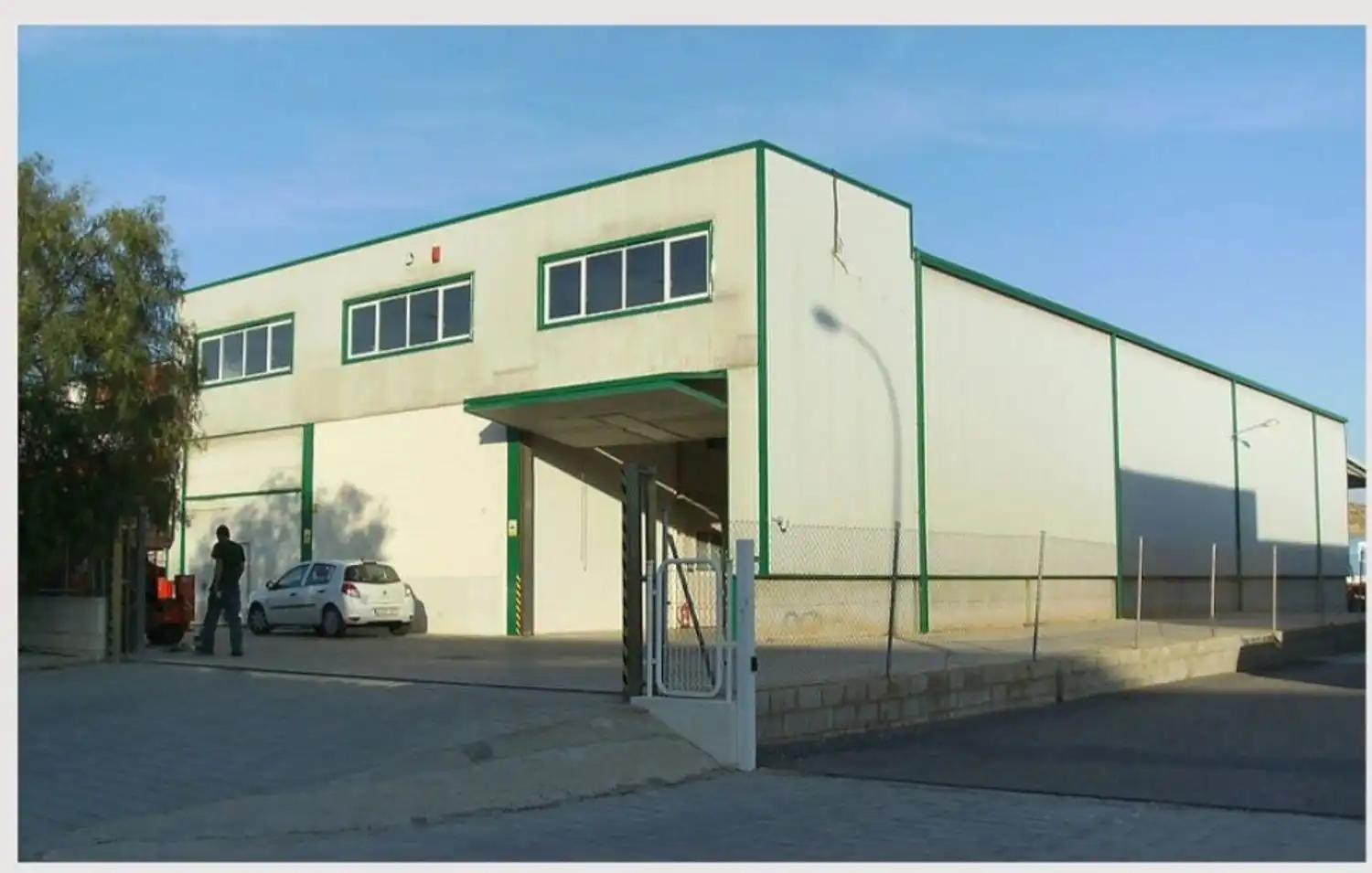 Nau industrial en venda a Avenida Avenida Antigua Peseta, 82, Pla de la Vallonga