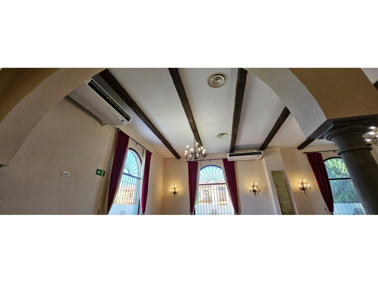 Premises to rent in La Rinconada  with Air Conditioner and Alarm