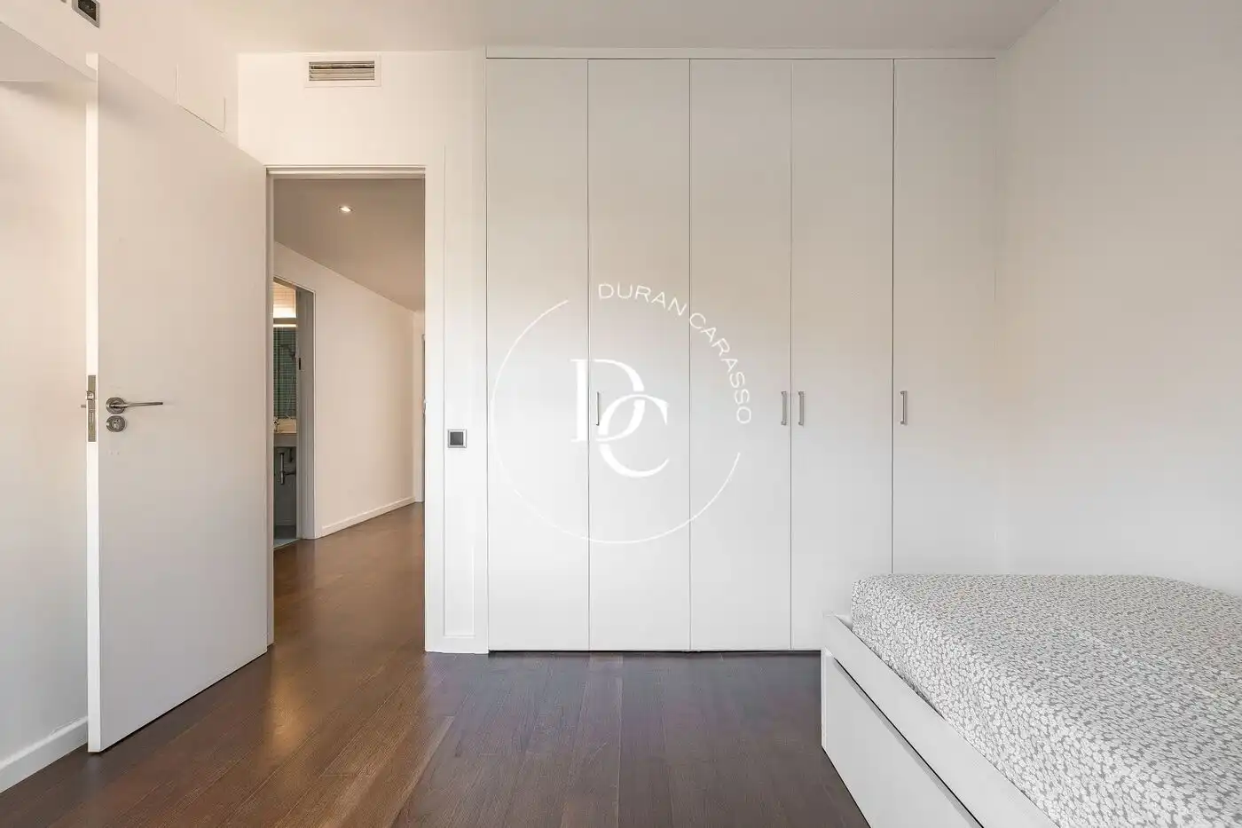 Dormitori de Casa o xalet de lloguer en Barcelona amb Aire condicionat, Calefacció i Jardí privat
