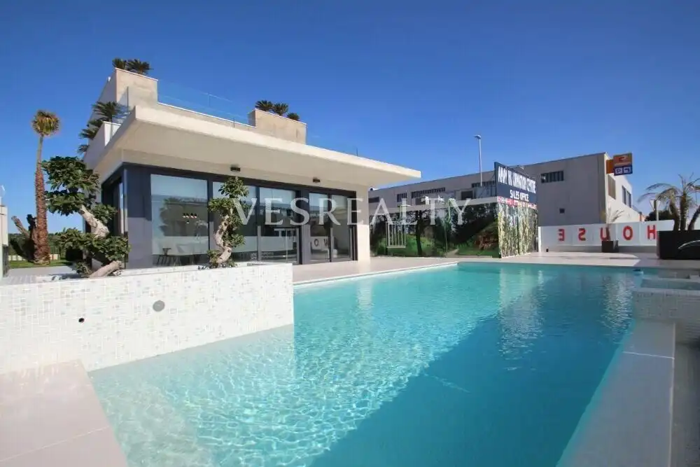 Chalet con terraza en venta en Calle Juan Marsé, imagen 3