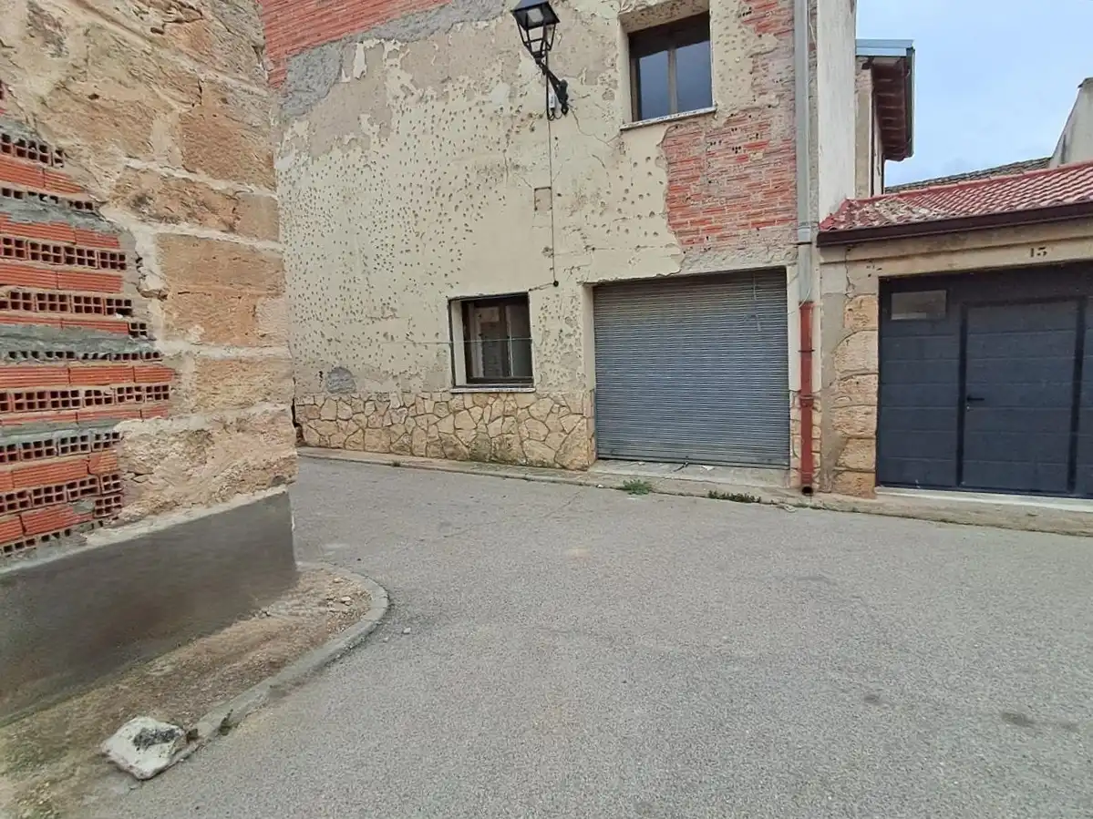 Aparcament de Casa o xalet en venda en Castrillo de la Vega