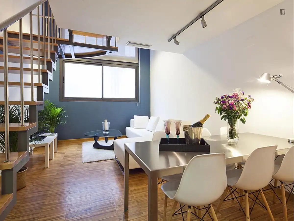 Appartement compact avec ascenseur à louer à Sarrià - Sant Gervasi