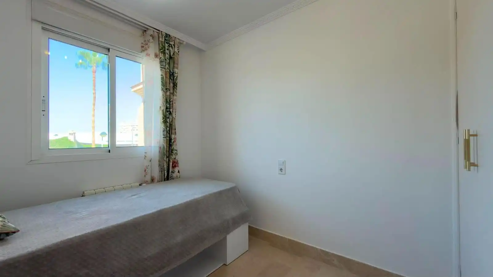 Bedroom of Detached homes for sale in Sant Joan d'Alacant  with Air Conditioner, Terrace and Alarm