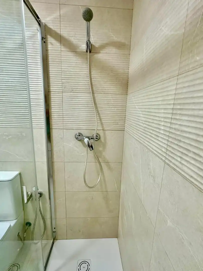 Bany de Pis en venda en San Bartolomé de Tirajana amb Aire condicionat, Terrassa i Traster