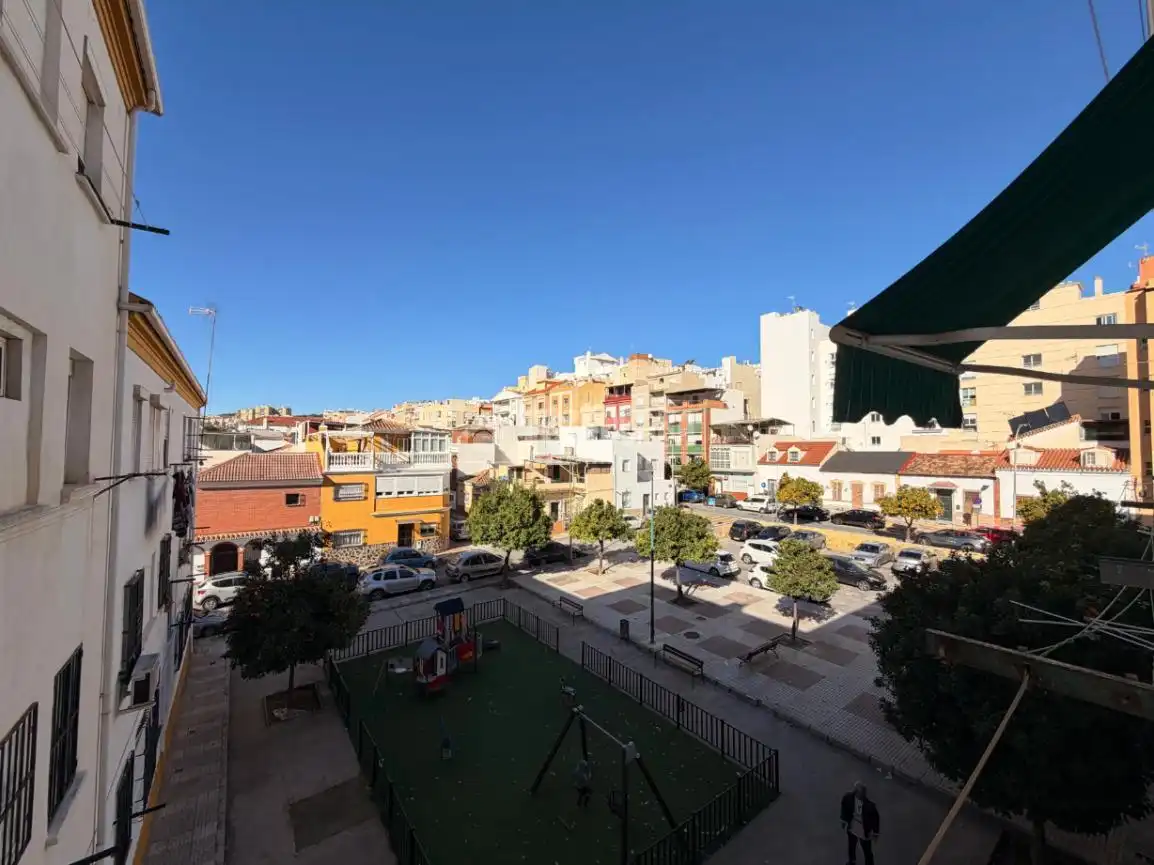 Vista exterior de Piso en venta en Málaga con Balcón
