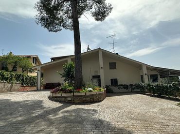 Maison avec jardin à vendre à Om