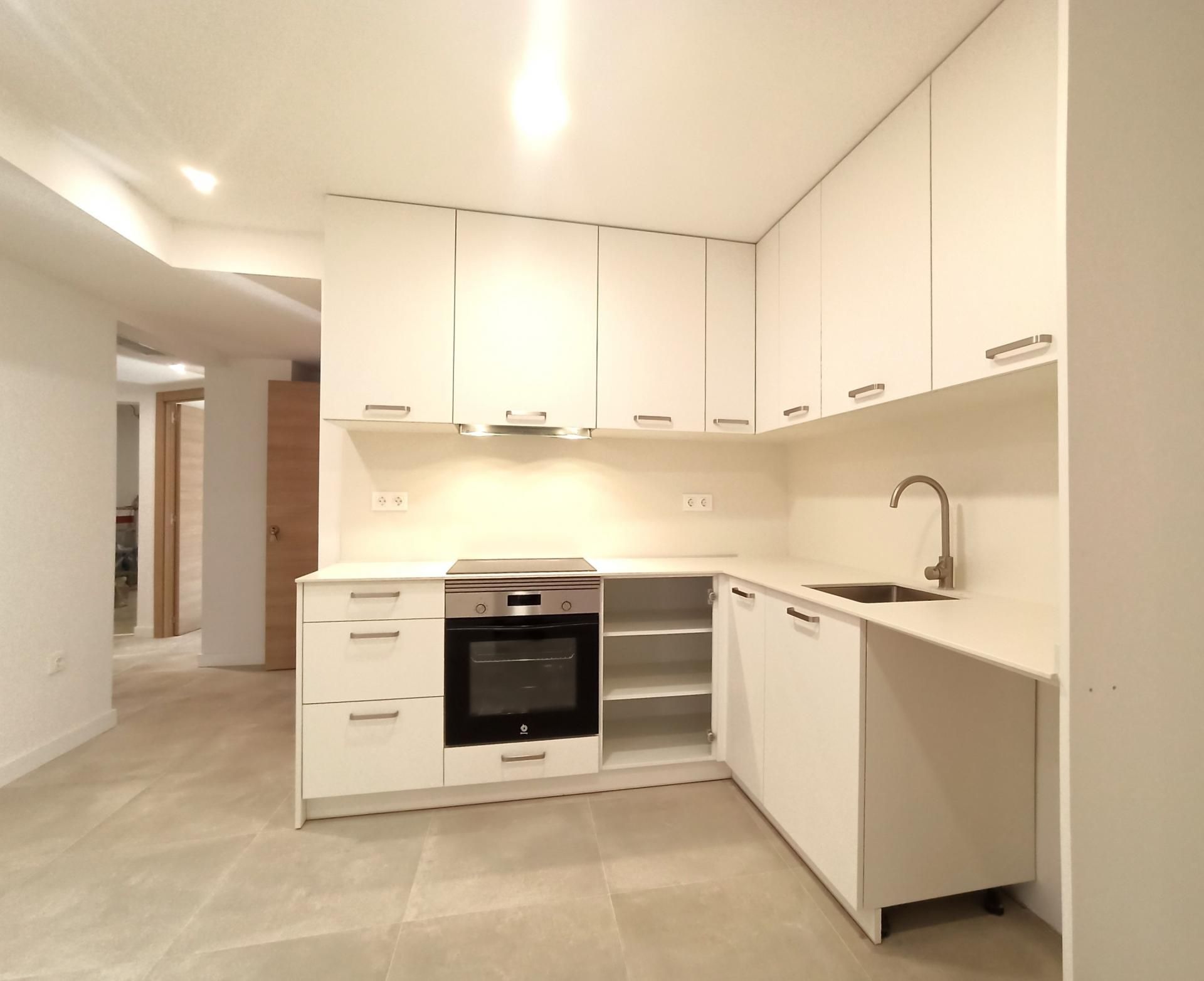 Kitchen of Flat for sale in Reus  with Heating and Private garden
