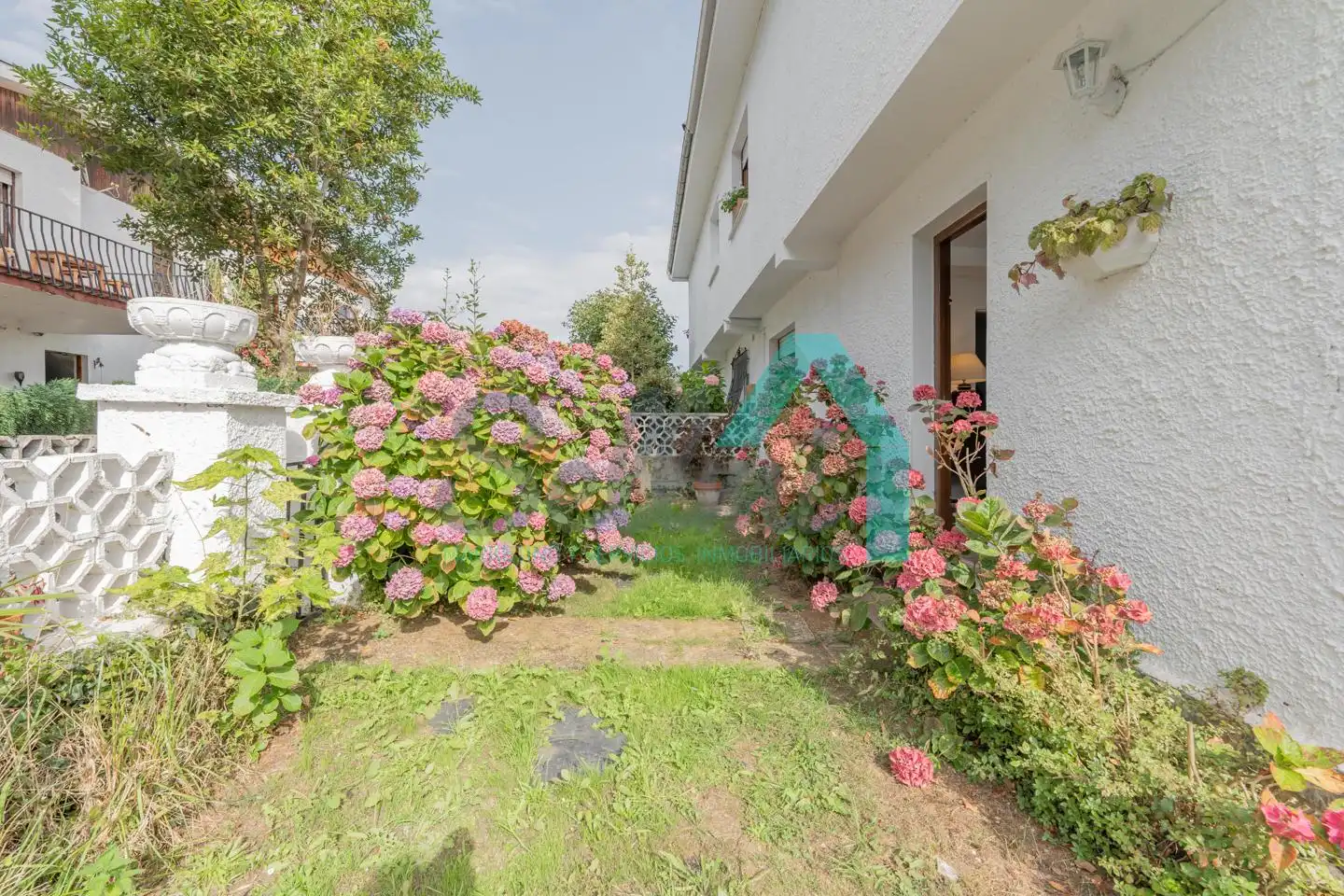 Garden of Detached homes for sale in Llanes  with Heating, Private garden and Terrace