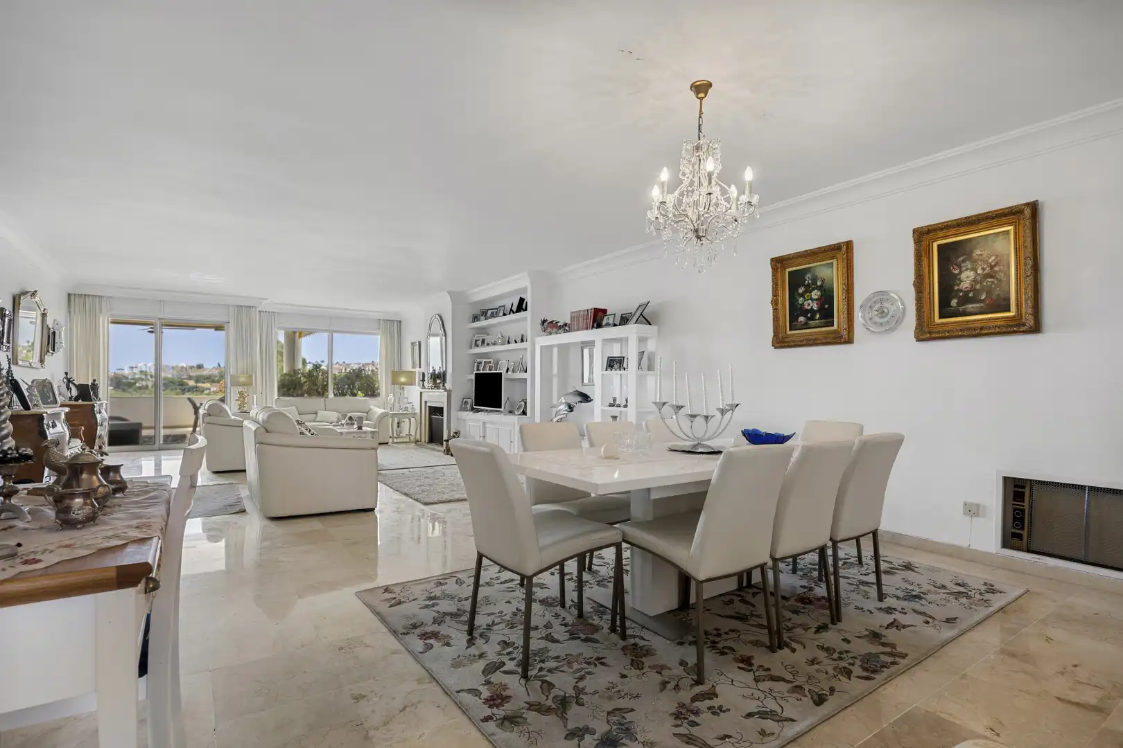 Dining room of Apartments for sale in Marbella  with Air Conditioner, Terrace and Swimming Pool