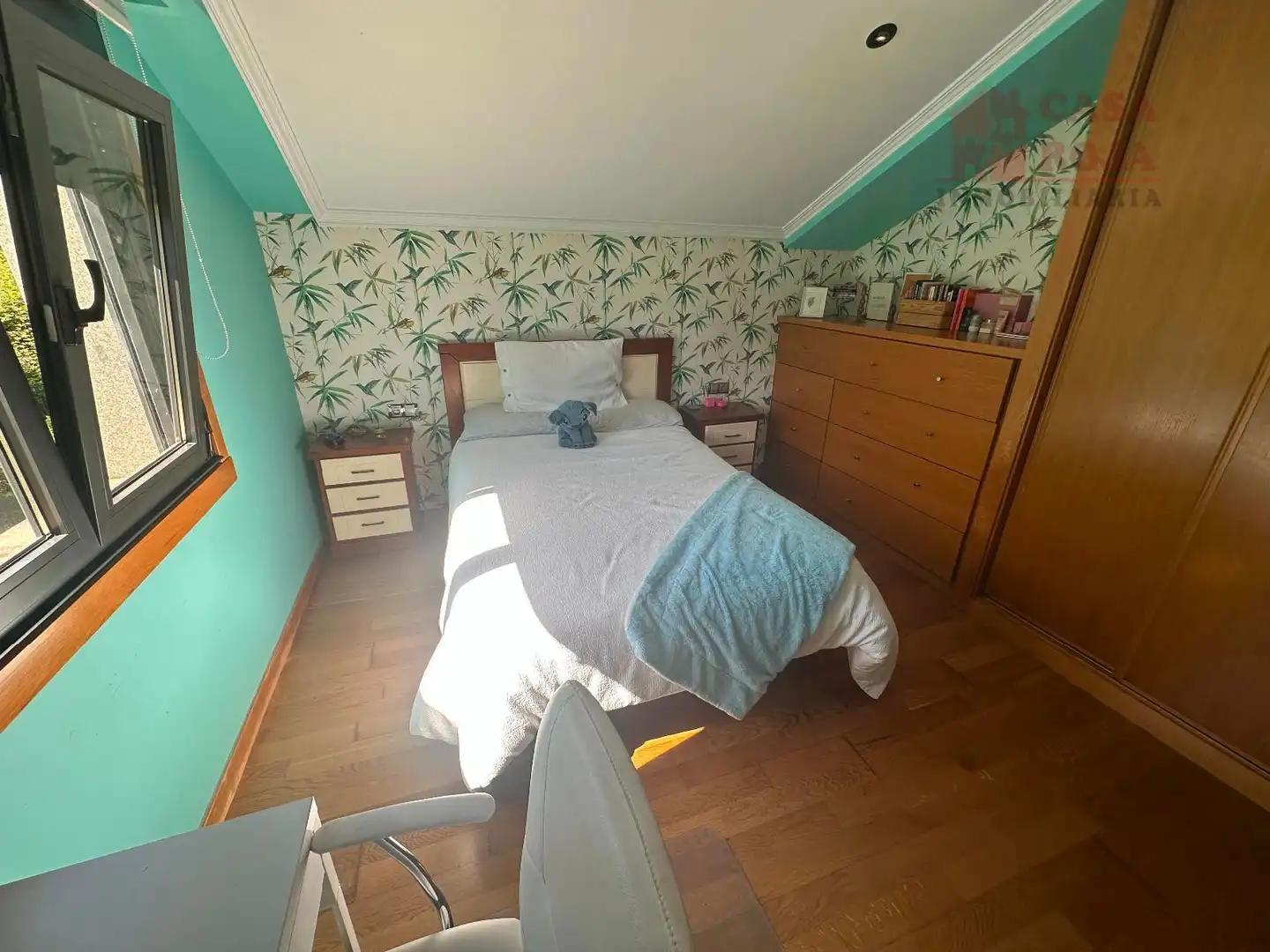 Dormitori de Casa o xalet en venda en Cangas  amb Calefacció, Terrassa i Traster
