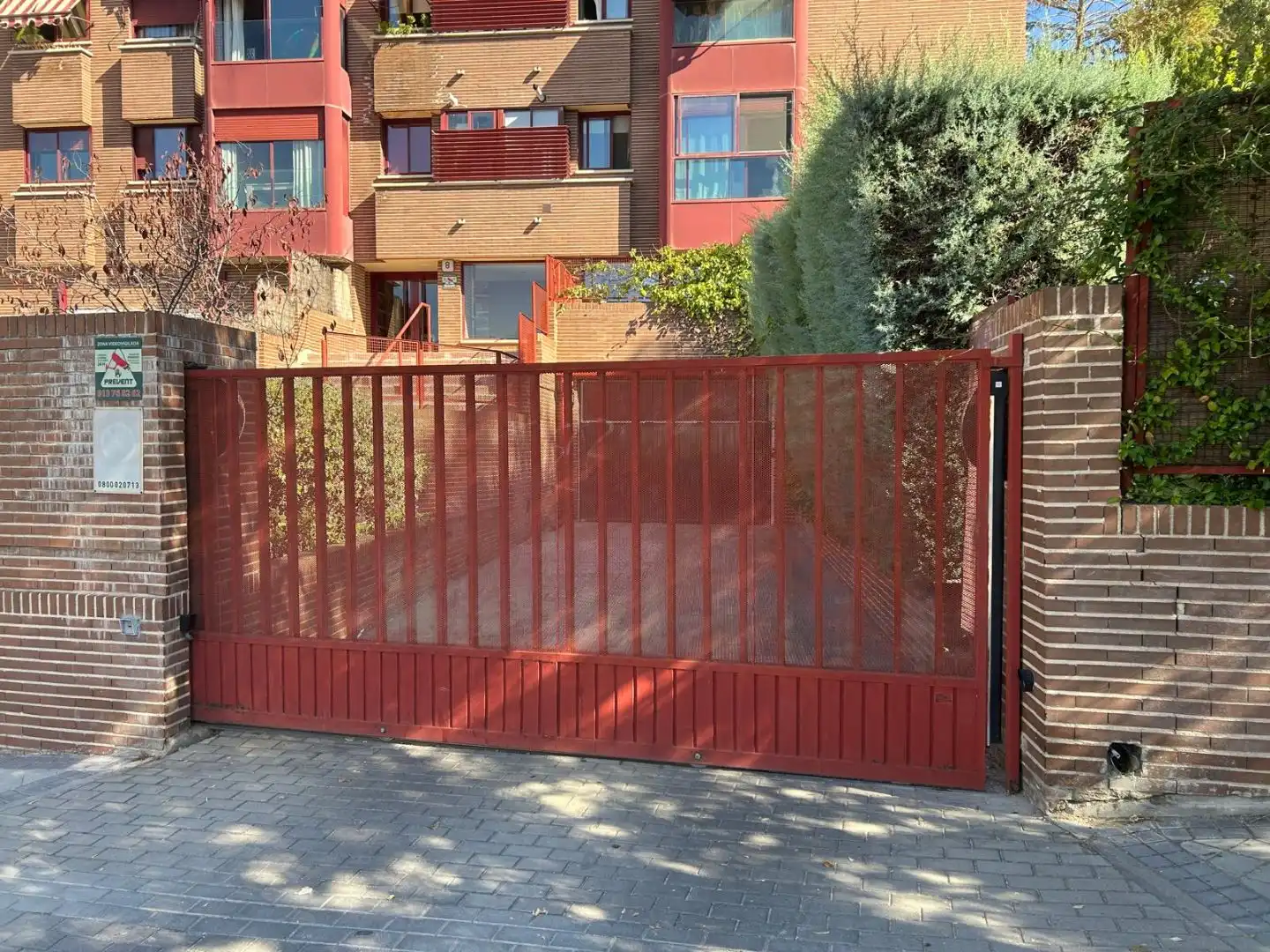 Vista exterior de Garatge de lloguer en Madrid