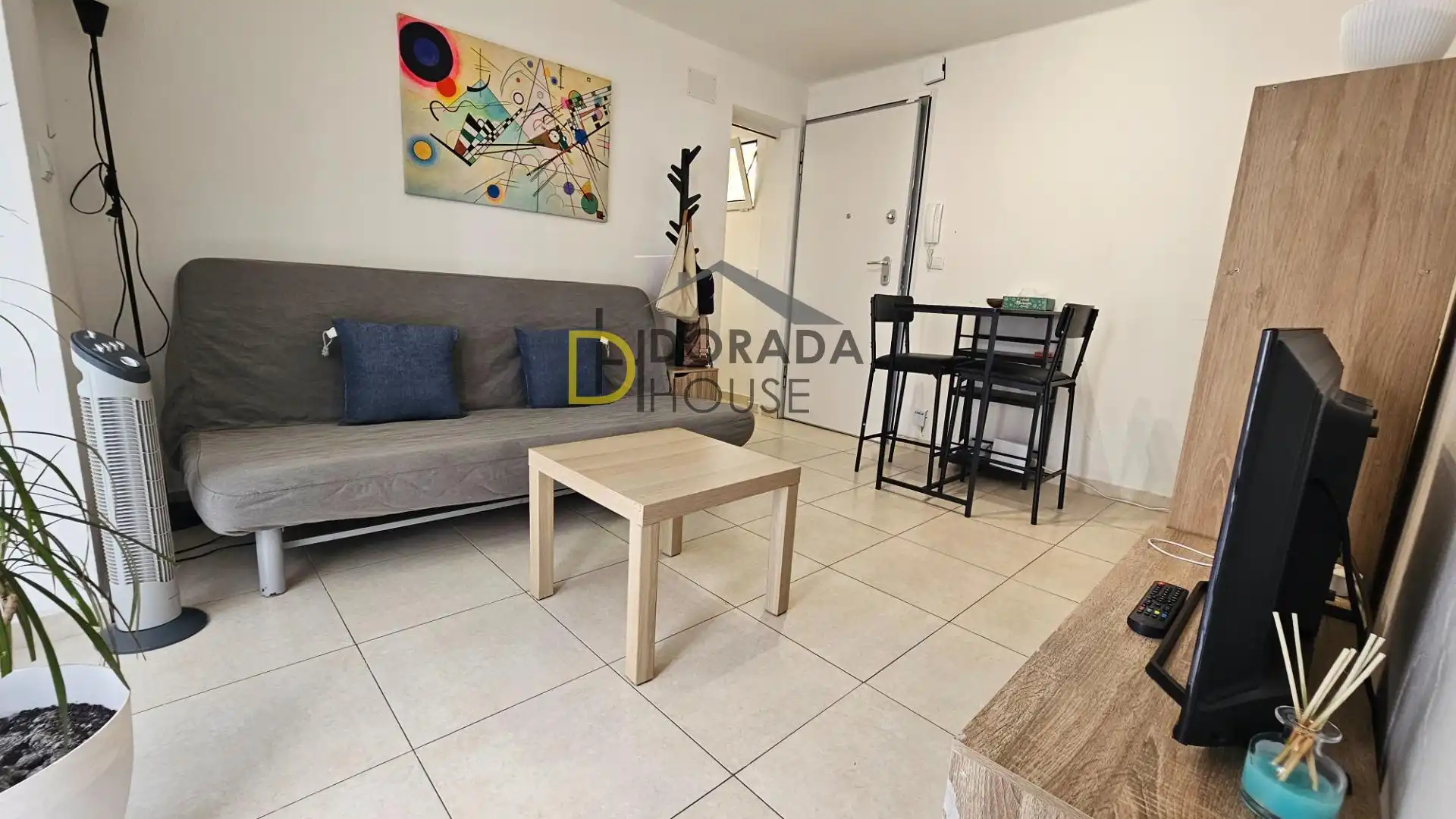 Vista exterior de Estudi en venda en Salou amb Jardí privat, Terrassa i Moblat