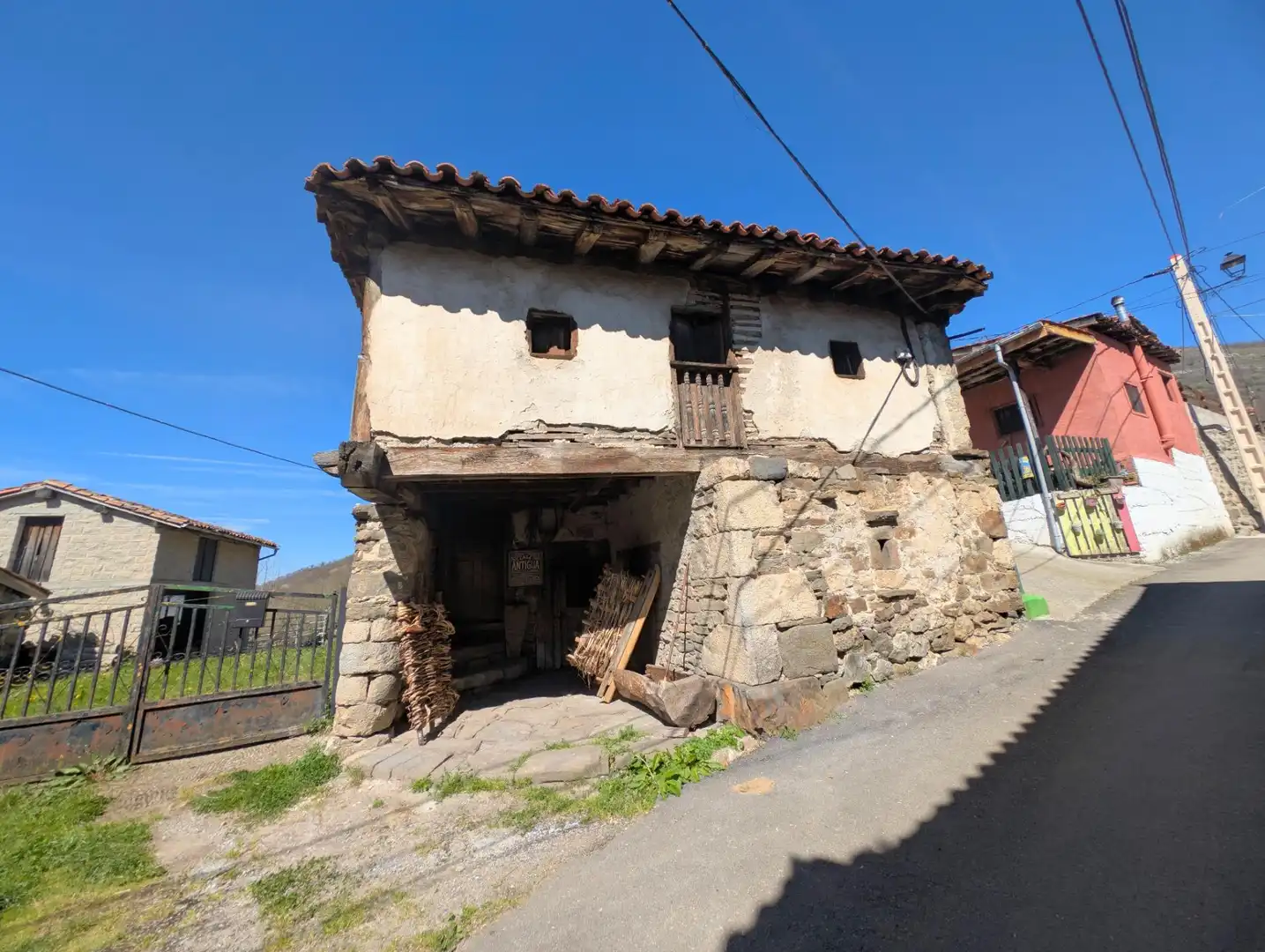 Exterior view of Houses for sale in Aller  with Terrace