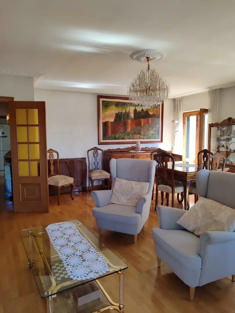 Esszimmer von Wohnung zur Miete in Astorga mit Heizung