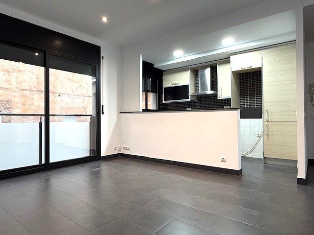 Kitchen of Flat for sale in Sant Vicenç Dels Horts  with Air Conditioner, Heating and Storage room