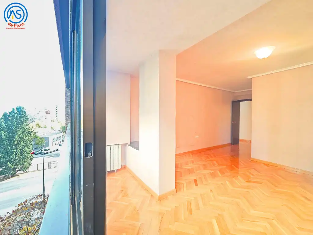 Piso en venta en Zaragoza con Calefacción, Parquet y Horno