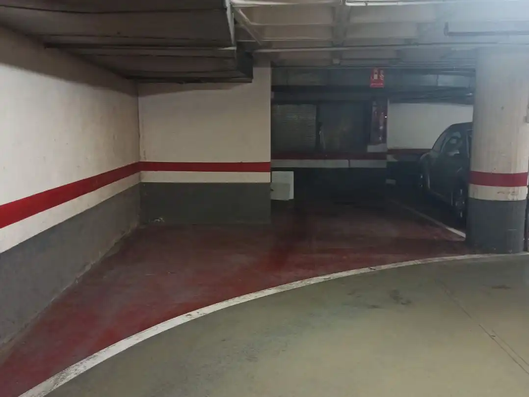 Doppio in vendita a Urquinaona 7
