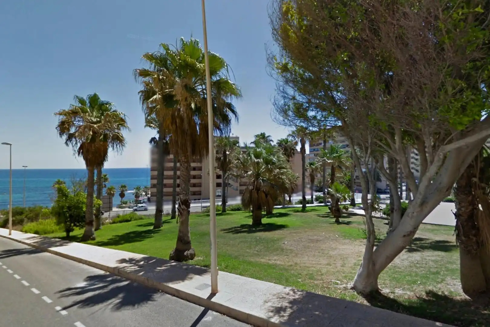 Vista exterior de Casa adosada en venda en Torrevieja amb Aire condicionat, Calefacció i Terrassa