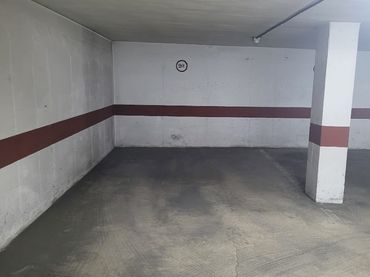 Individual amb ascensor en venda a Calle de Carmen Monteverde 40
