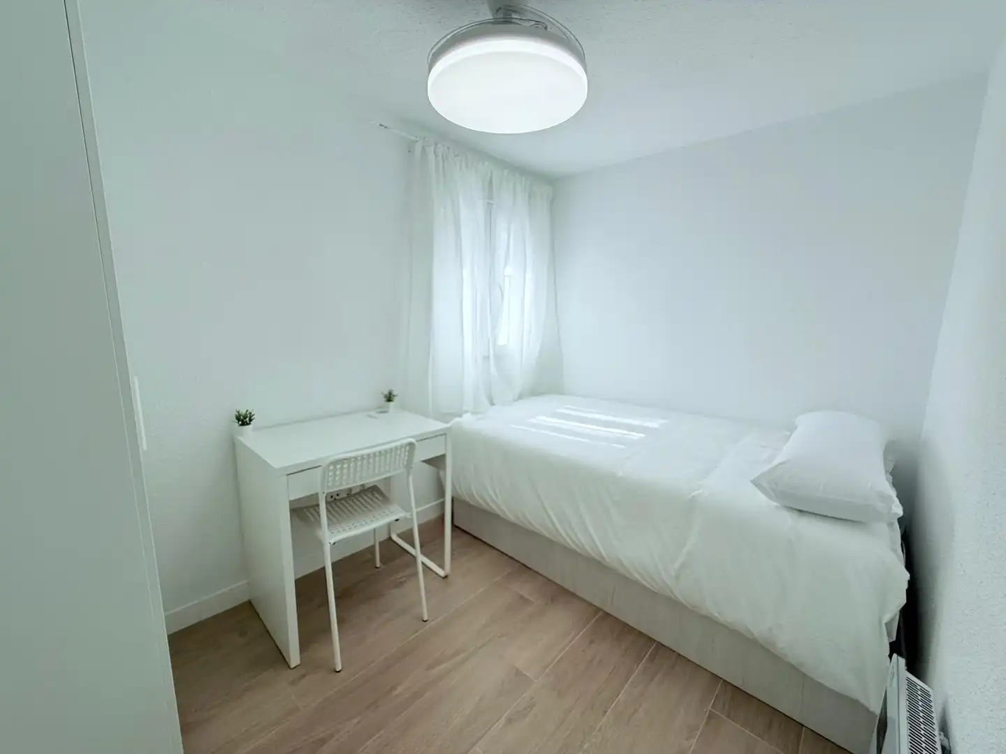 Room in Calle del Puerto del Bruch, 7, Casco Histórico de Vallecas