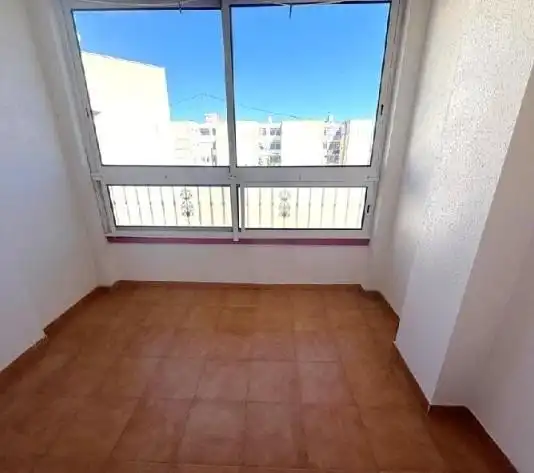 Habitación de Piso en venta en Almoradí con Terraza, Balcón y Piscina comunitaria