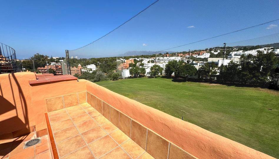 Foto 1 de Casa adosada en venda a Cabopino - Artola, Málaga