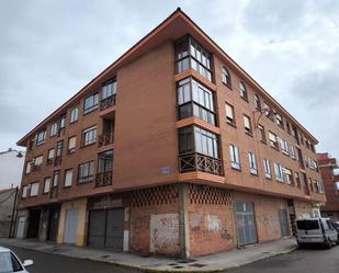 Exterior view of Flat for sale in León Capital   with Heating, Terrace and Storage room
