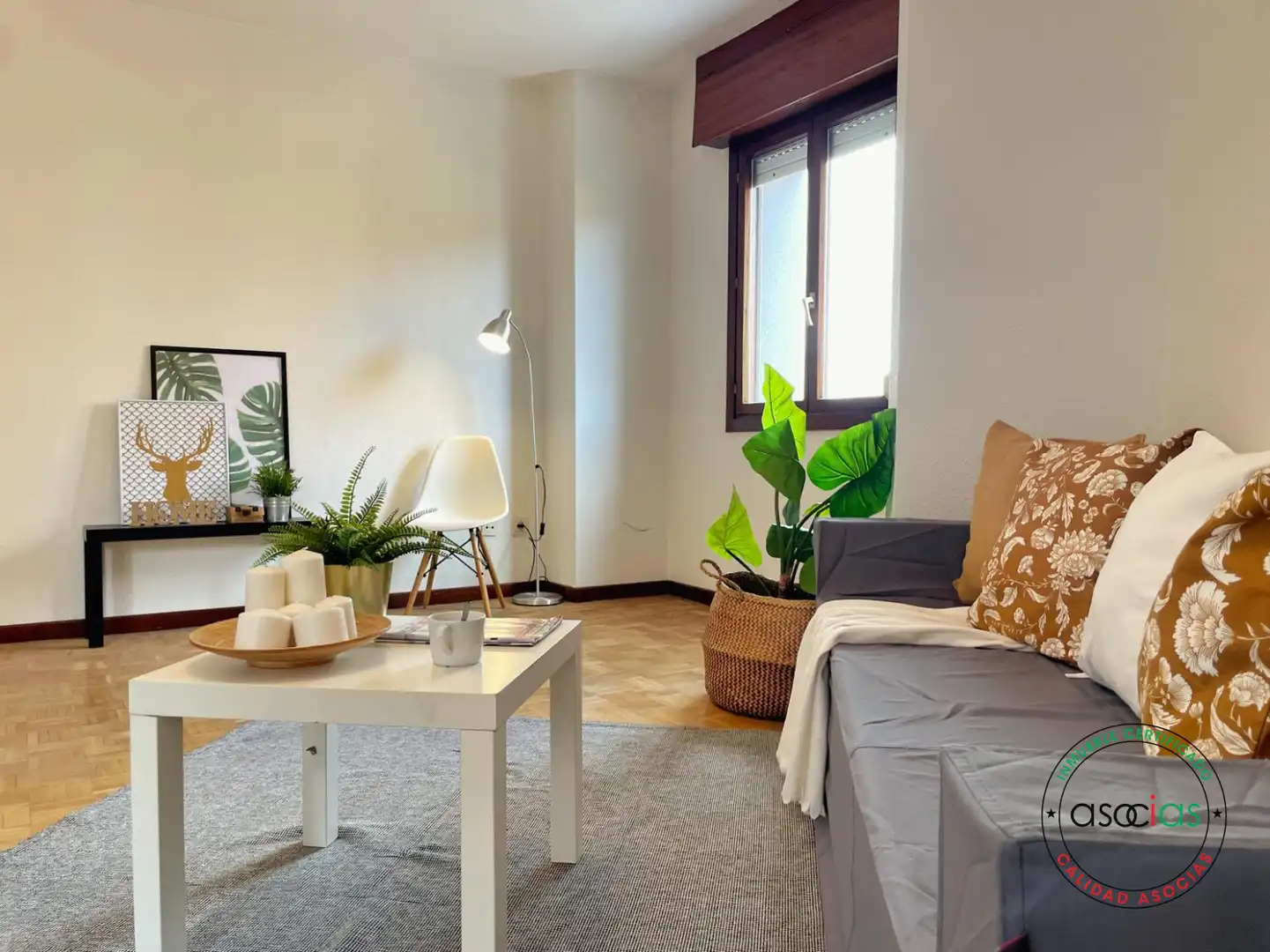Piso con ascensor en venta en Calle Mariano Pola 45