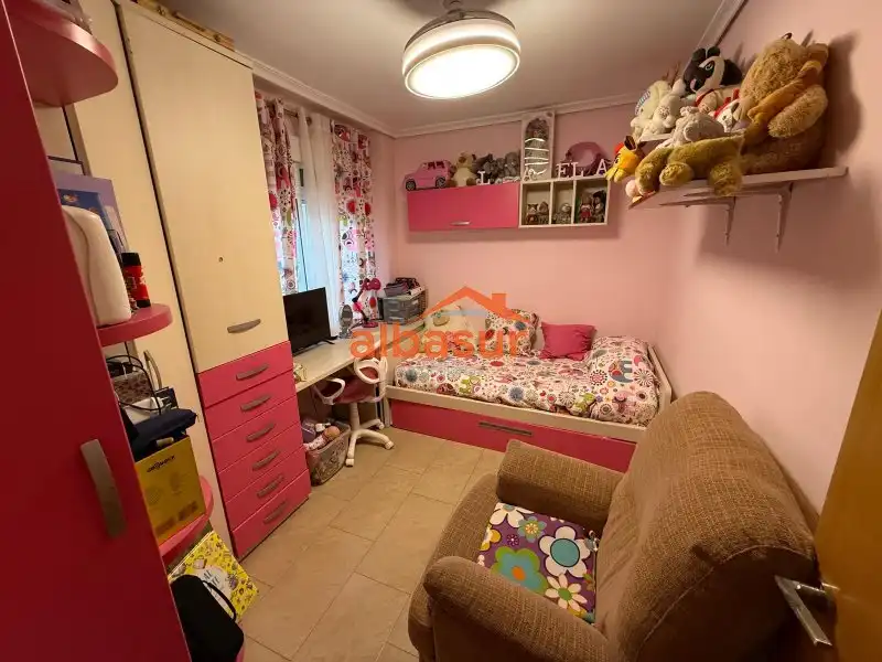 Bedroom of Flat for sale in Córdoba  with Air Conditioner, Terrace and Furnished