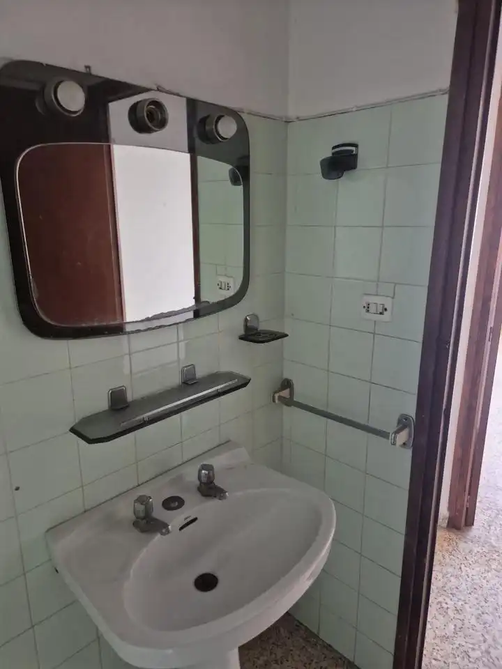 Badezimmer von Wohnung zum Verkauf in Almansa mit Balkon