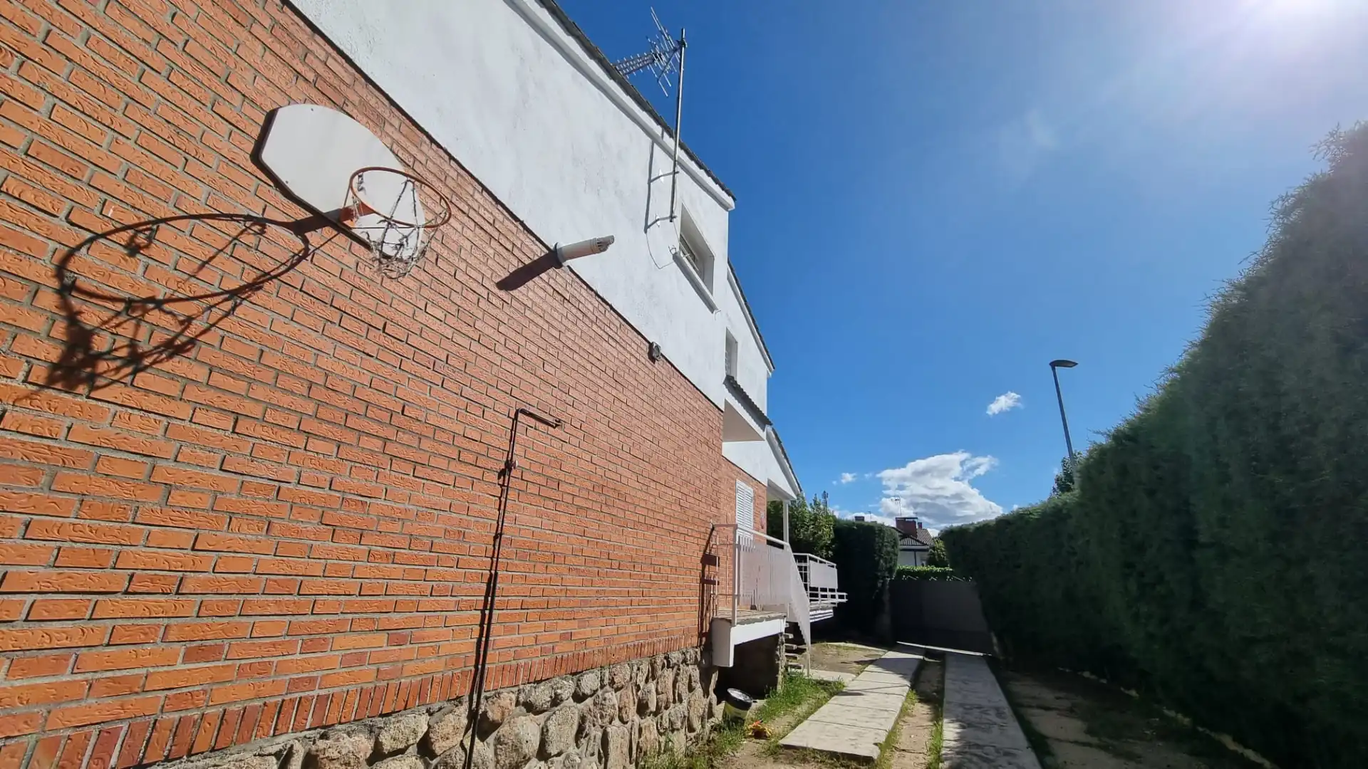 Exterior view of Detached homes for sale in Moralzarzal  with Heating, Private garden and Terrace