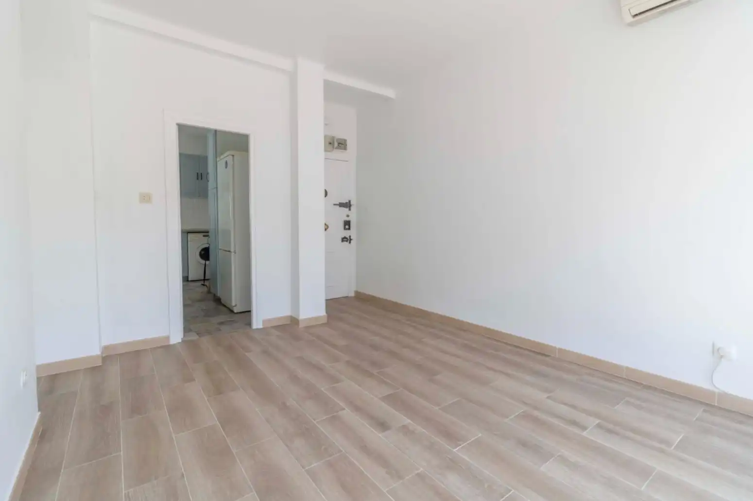 Flat with lift to rent in Triana, imagen 3