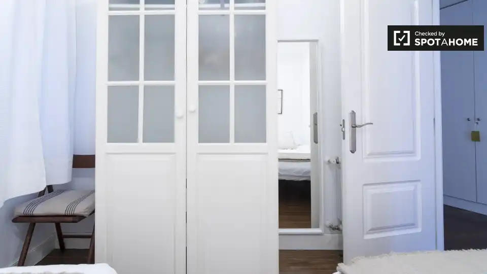 Habitación de Apartamento para compartir en Bilbao  con Aire acondicionado, Calefacción y Terraza