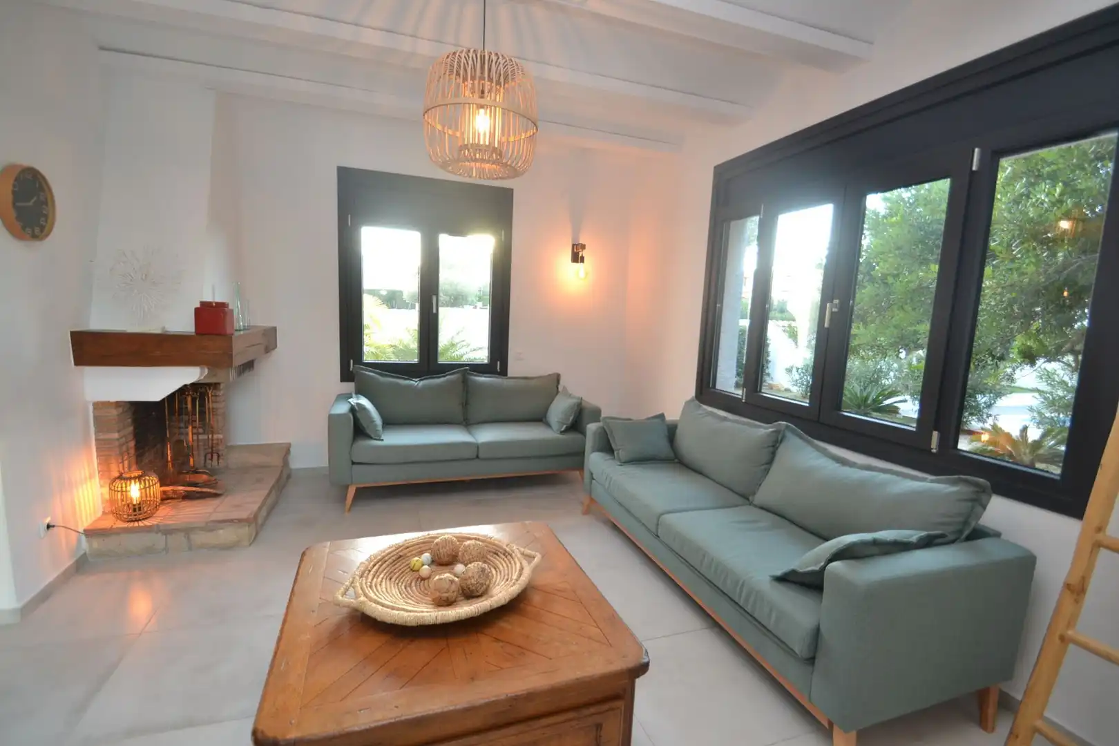 Sala d'estar de Casa o xalet en venda en Mont-roig del Camp amb Aire condicionat, Calefacció i Jardí privat