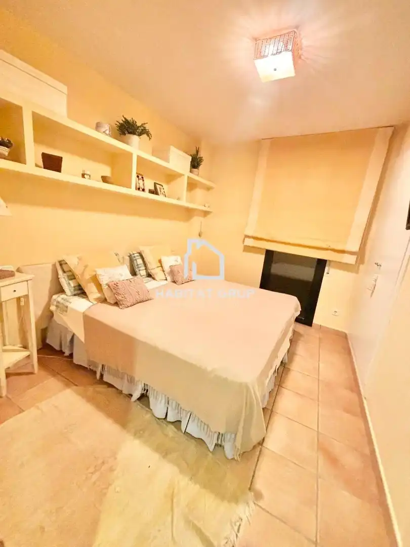 Schlafzimmer von Wohnung zum Verkauf in Begur mit Heizung, Terrasse und Abstellraum