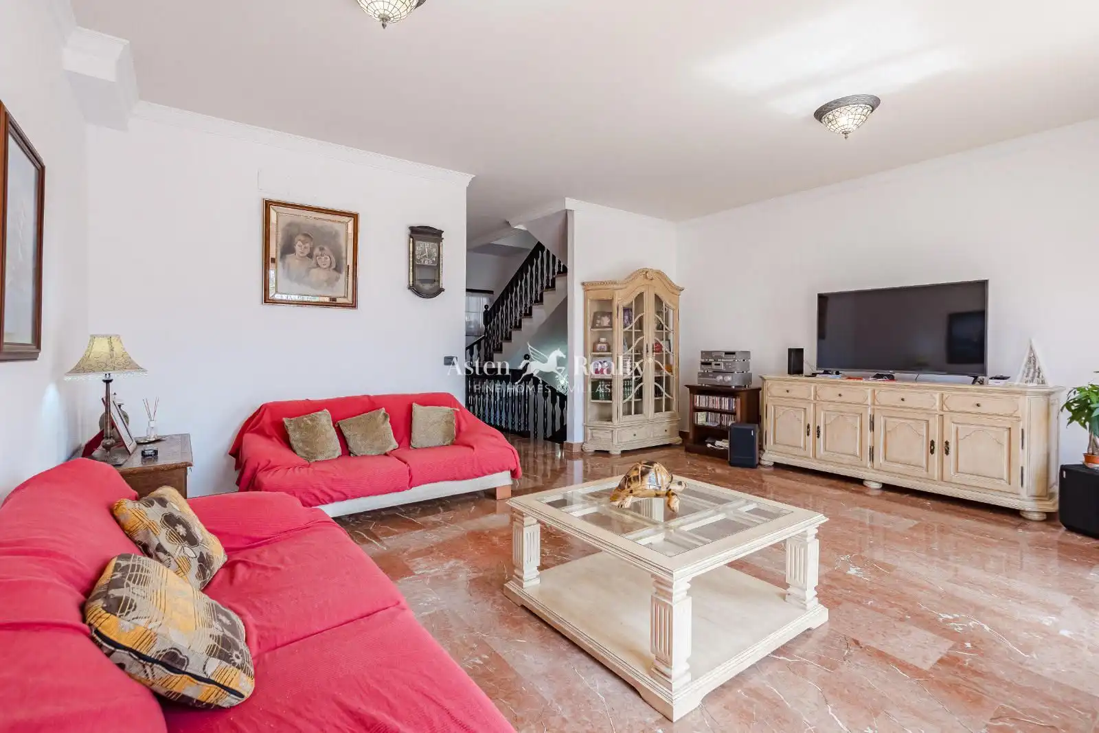Terraced house with pool for sale in Casco Urbano, imagen 4