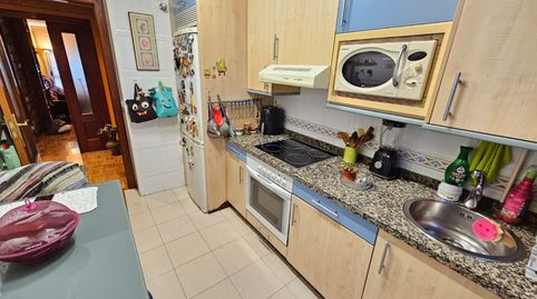Foto 3 de Piso en venta en Calle Toso Muñiz, Versalles, Avilés