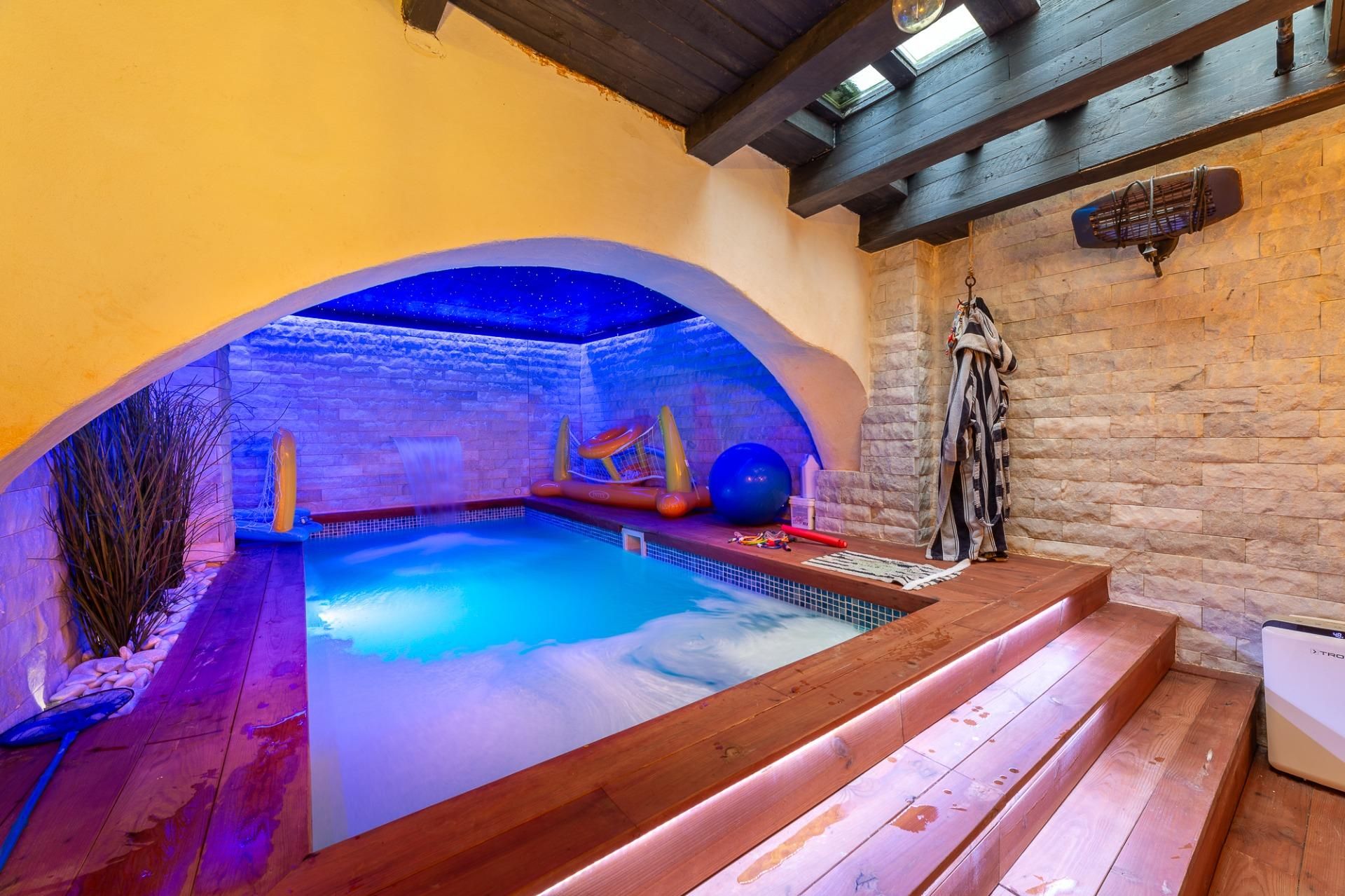 Swimming pool of Duplex for sale in  Almería Capital  with Air Conditioner, Terrace and Storage room