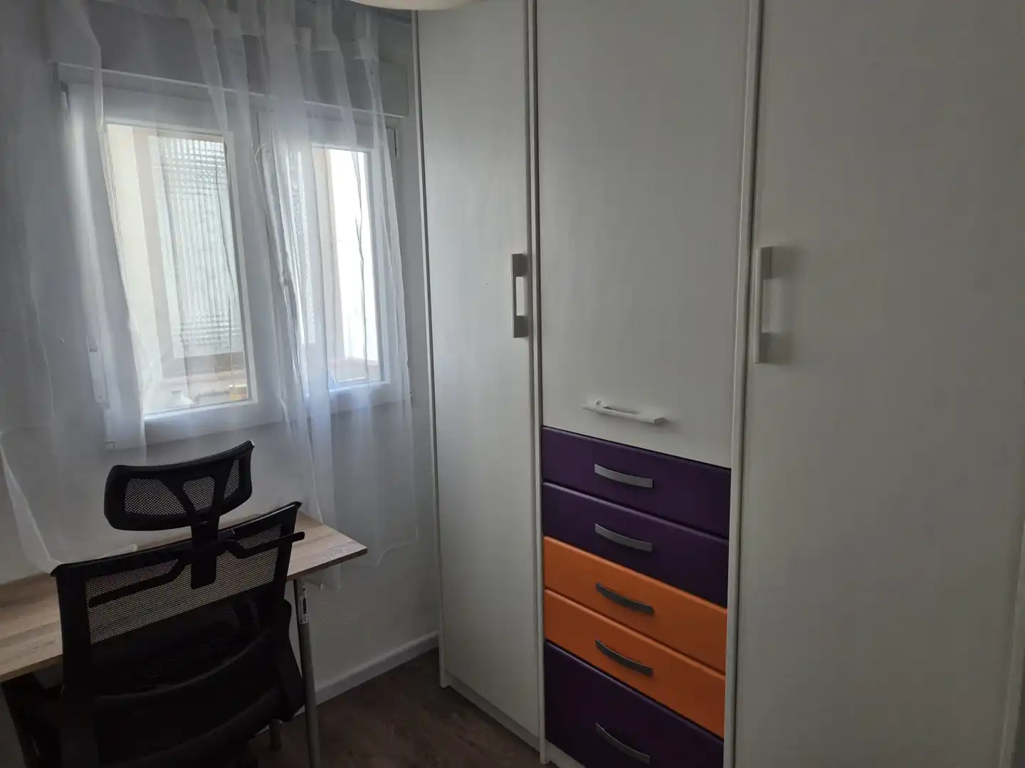 Schlafzimmer von Wohnung zur Miete in Valencia mit Klimaanlage, Möbliert und Ofen