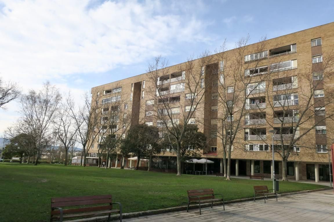 Vista exterior de Pis en venda en  Pamplona / Iruña amb Balcó