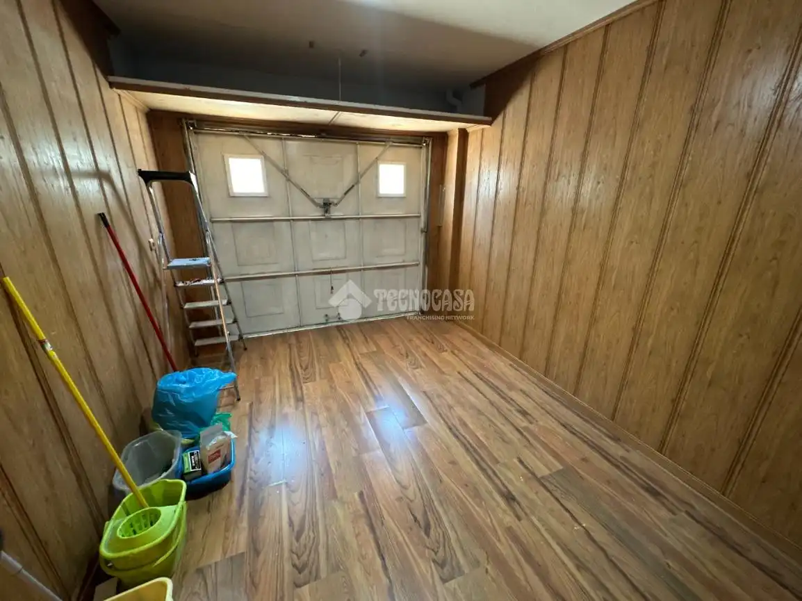 Casa aparellada en venda a Marchamalo, imagen 4