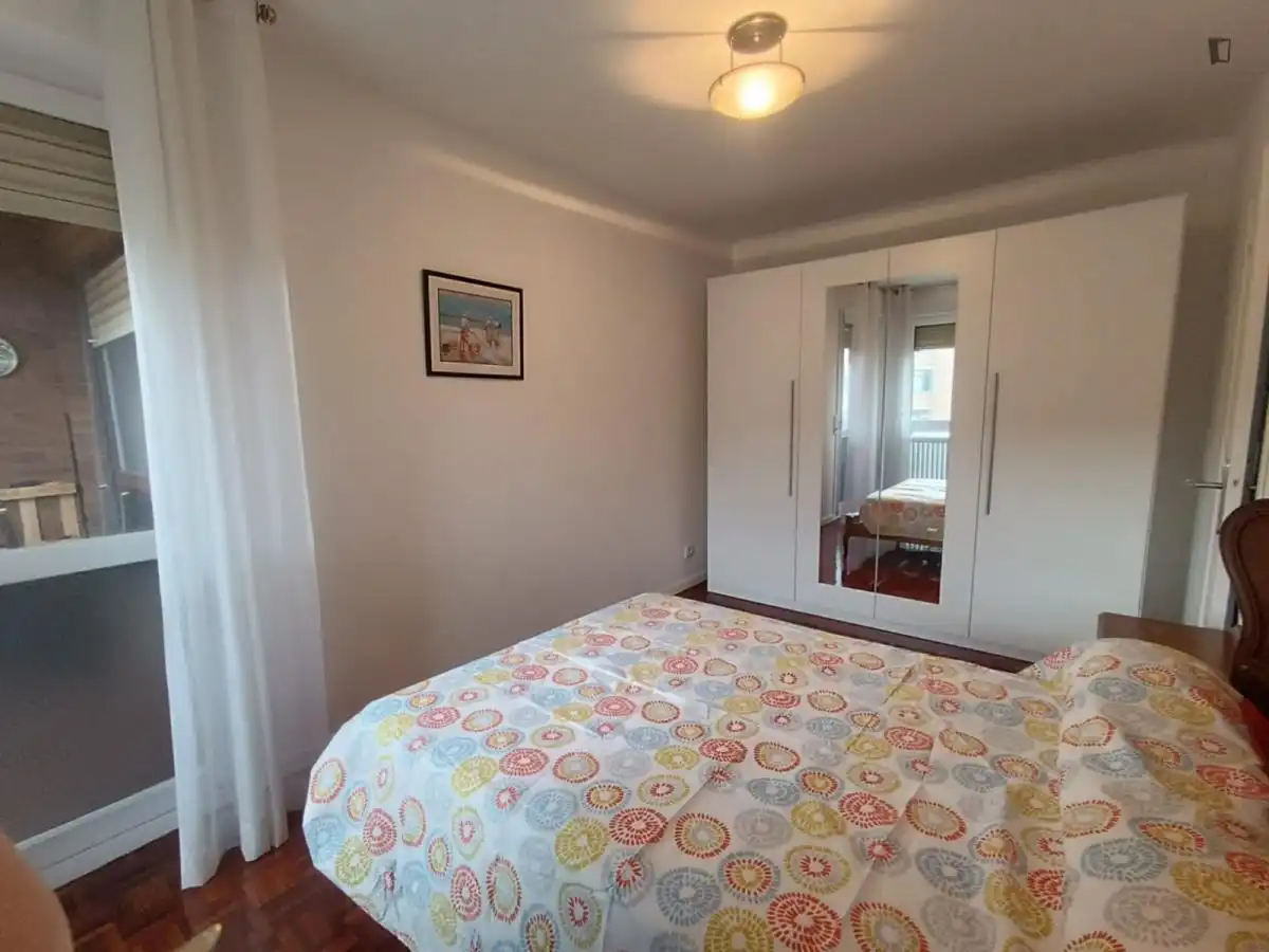 Bedroom of Apartments for share in  Pamplona / Iruña  with Furnished, Oven and Washing machine