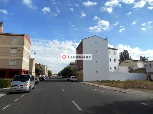 Lands and plots for sale in Calle Jorge Manrique 2, imagen 3