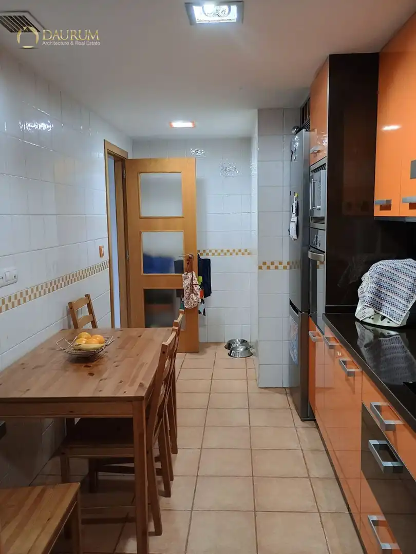Cocina de Piso en venta en Mairena del Aljarafe con Aire acondicionado, Terraza y Trastero