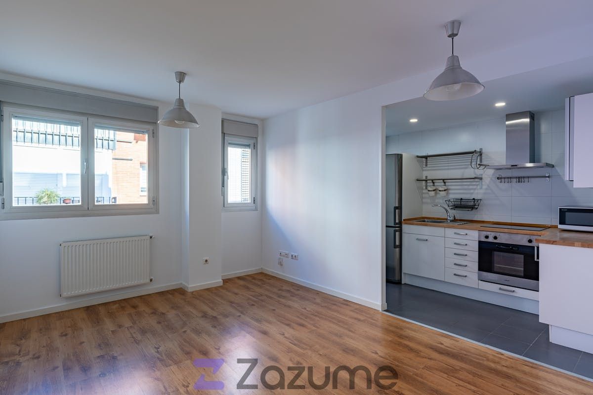 Bedroom of Flat to rent in  Madrid Capital  with Air Conditioner, Heating and Storage room